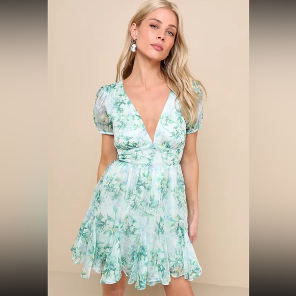 Lulus Dresses & Skirts - ❤️‍🔥BOGO free Lulu’s Adored Light Green Floral Pastel Cutout Mini Dress Puff